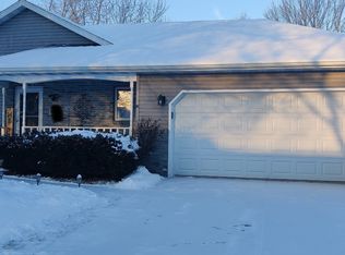 3225 Blueberry Ln, Appleton, WI 54915