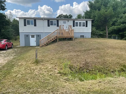 3335 E Tyler Rd Photo 1