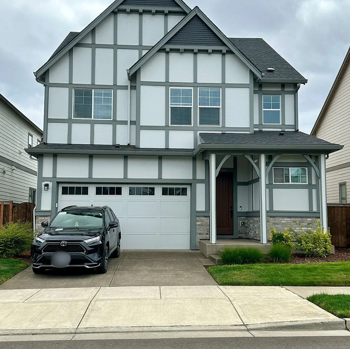 4 bed, 2.5 bath, 2247 sqft, $3,150 — Photo 1