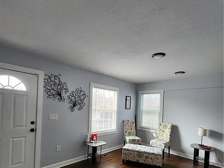 5811 Chestnut Ave — Photo 18