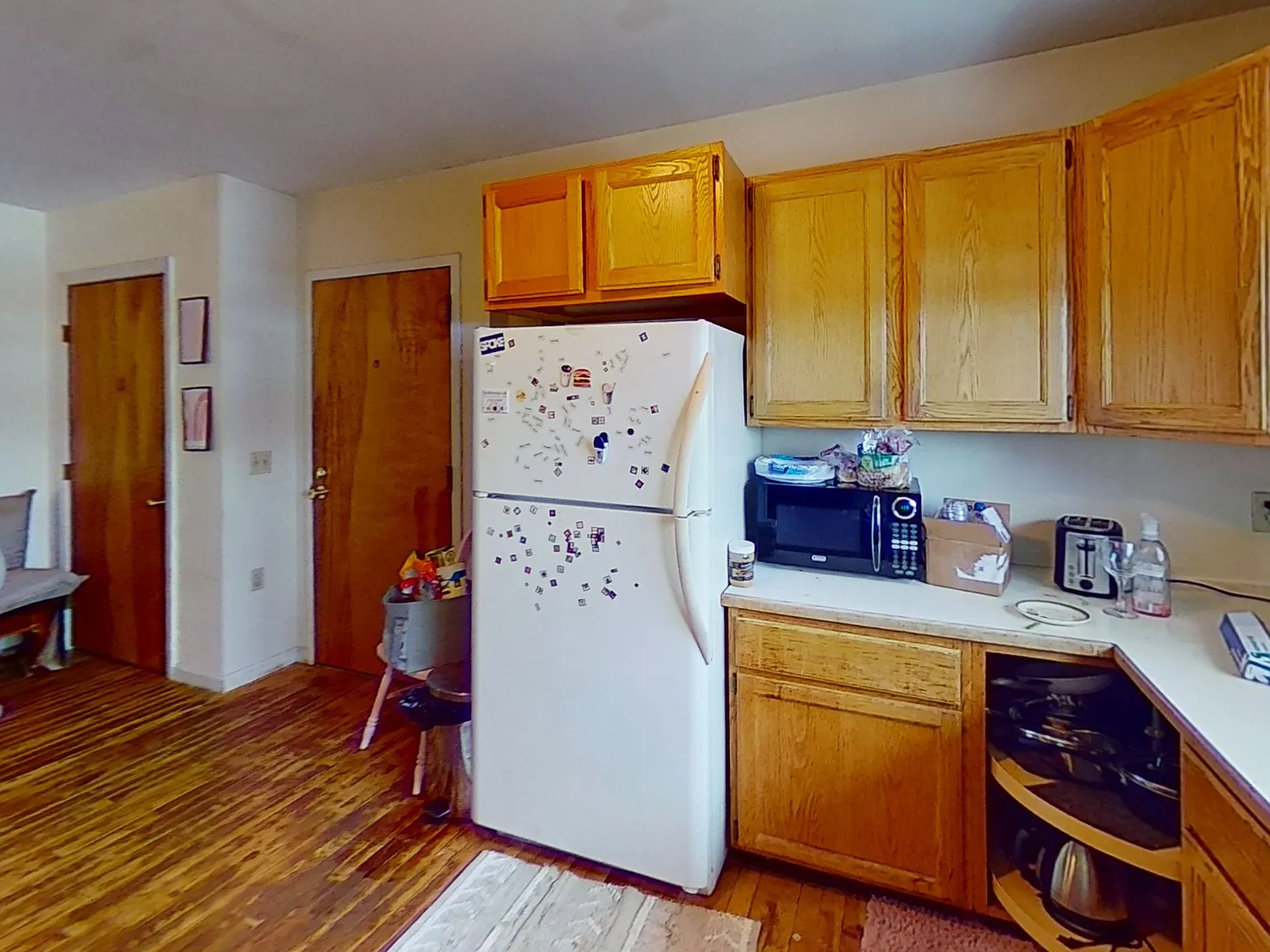 3 bed, $2,970 — Photo 3