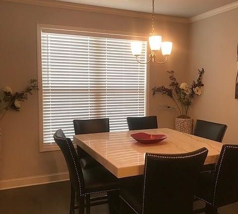 5th image of 3177 Yorkleigh Ln
