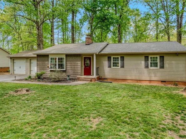 7166 Mantlewood Ln, Kernersville, NC 27284