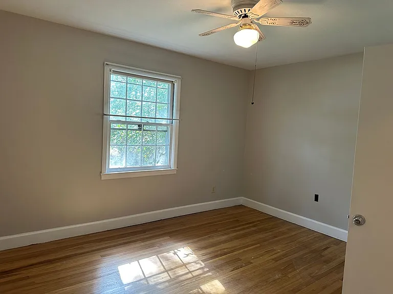 5515 Habersham St — Photo 13