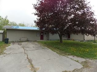 8282 Prole Rd, Stafford, NY 14143