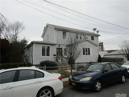 Sold by Laffey Real Estate | media 17