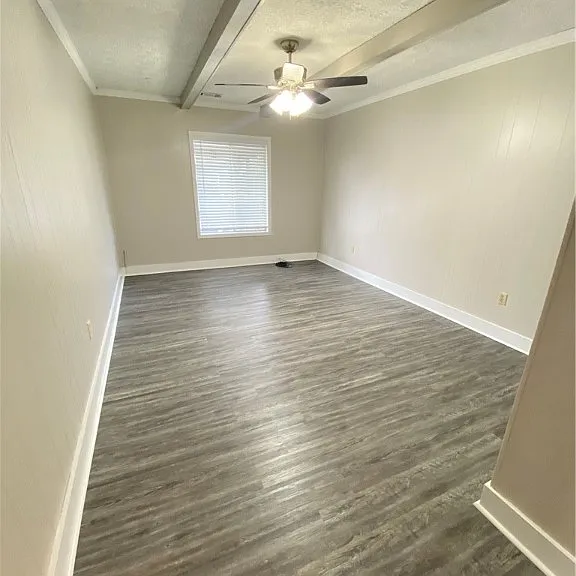 2303 Beaumont Dr — Photo 9
