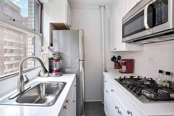 Rented by Halstead Real Estate | media 3