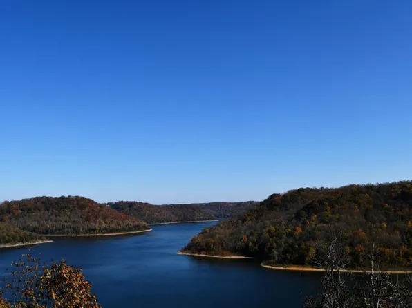 405 Maury Ln, Smithville, TN 37166