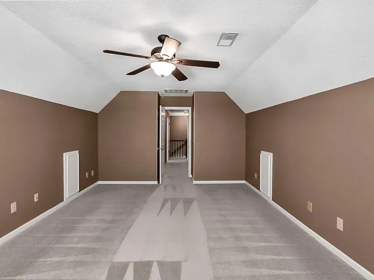 1100 Woodtree Ct — Photo 39