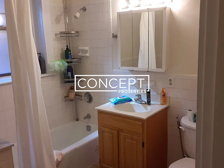 75 Longwood Ave #2R — Photo 5