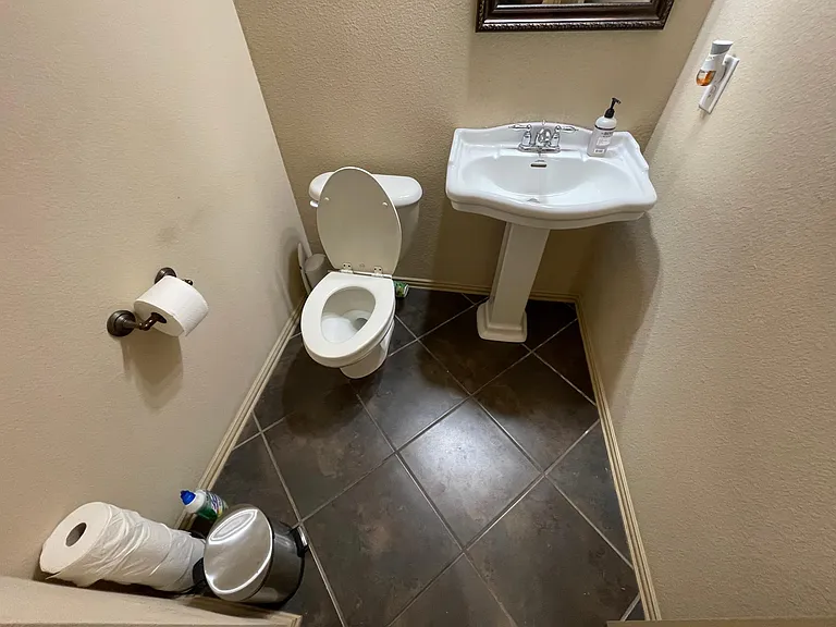12812 Outlook Ave — Photo 12