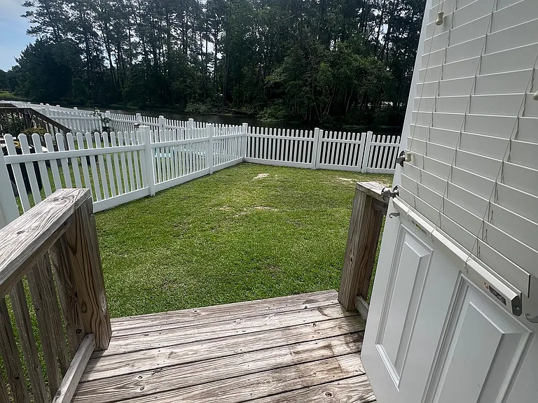 323 Summercreek Cv — Photo 22