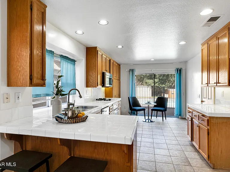2676 Santa Ynez Ave #2676 — Photo 16