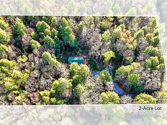 2nd image of 304 Clear Run Rd