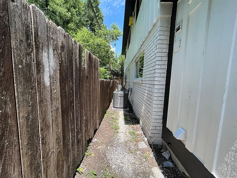8335 Bonner Dr #3 — Photo 9