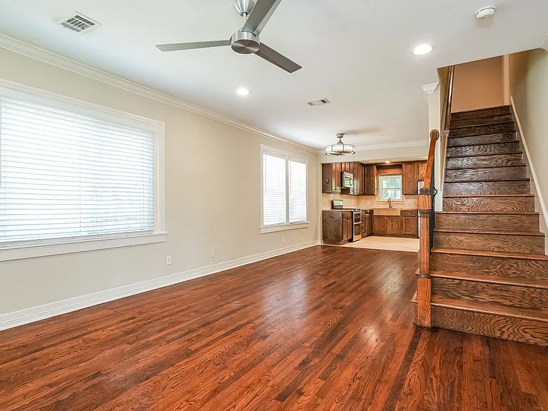 4536 Capitol Ave — Photo 3