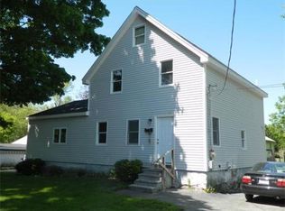 33 Shores Ave, Taunton, MA 02780