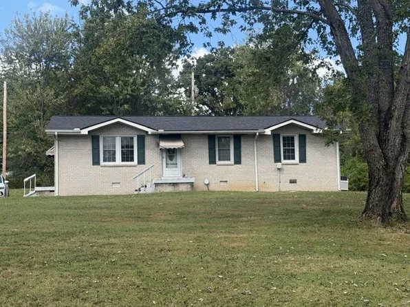 116 Chestnut Dr, Burns, TN 37055