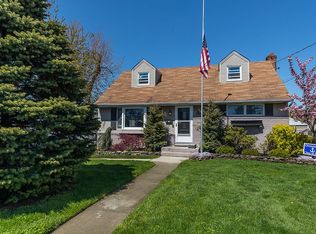 2993 Brower Ave, Oceanside, NY 11572