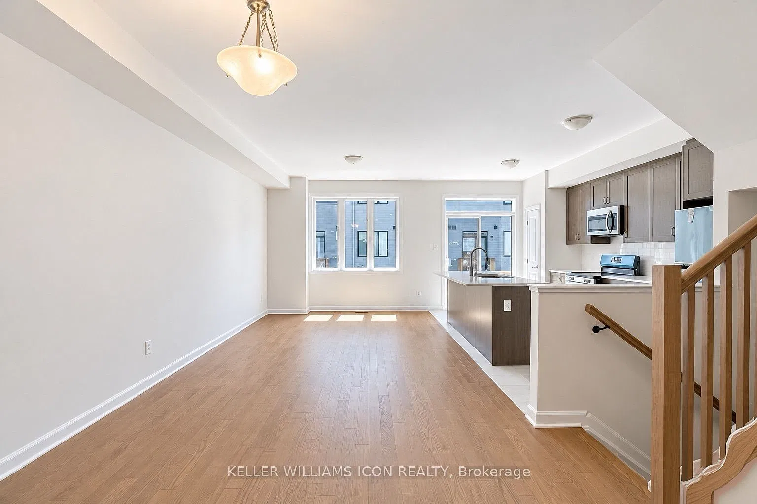 3 bed, $2,700 — Photo 3