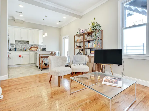 247 Cambridge Avenue image 1 of 17