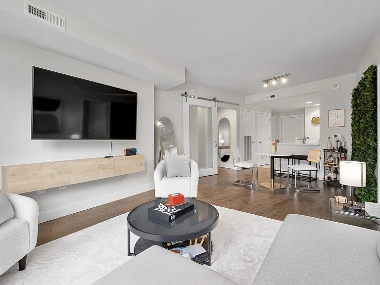 50 Florida Ave NE #419 — Photo 18
