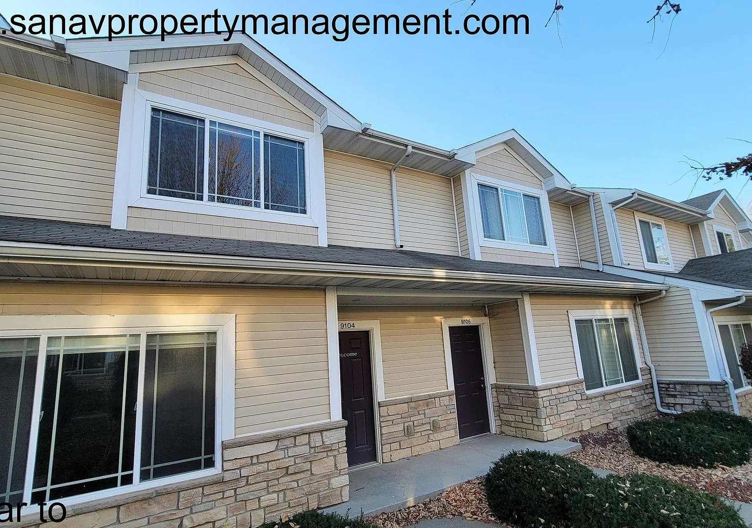 Welcome Home - Townhome in PRIME Location — Photo 2