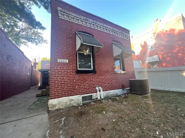 2222 Montana St, Saint Louis, MO 63118