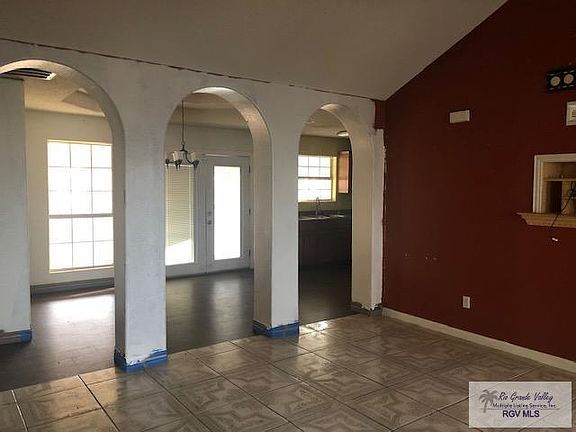 3rd image of 2069 Carranza St