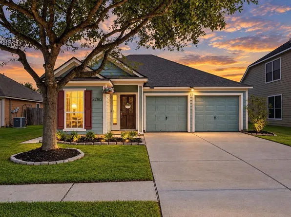 22102 Shortfin Mako Ct, Katy, TX 77449