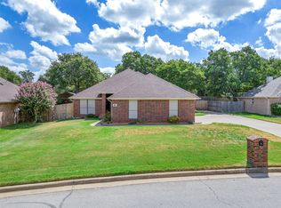 812 Linda Dr, Joshua, TX 76058