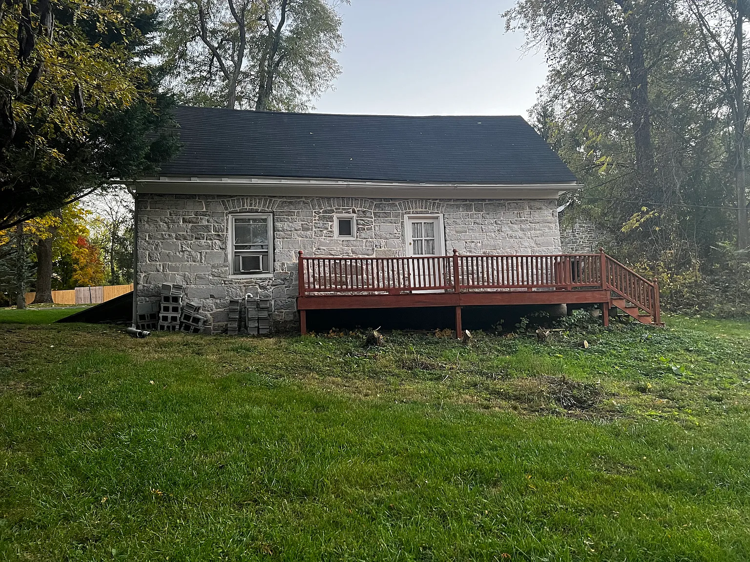 2 bed, 1000 sqft, $1,600 — Photo 2