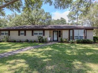 1700 Mustang Ave, Bay City, TX 77414