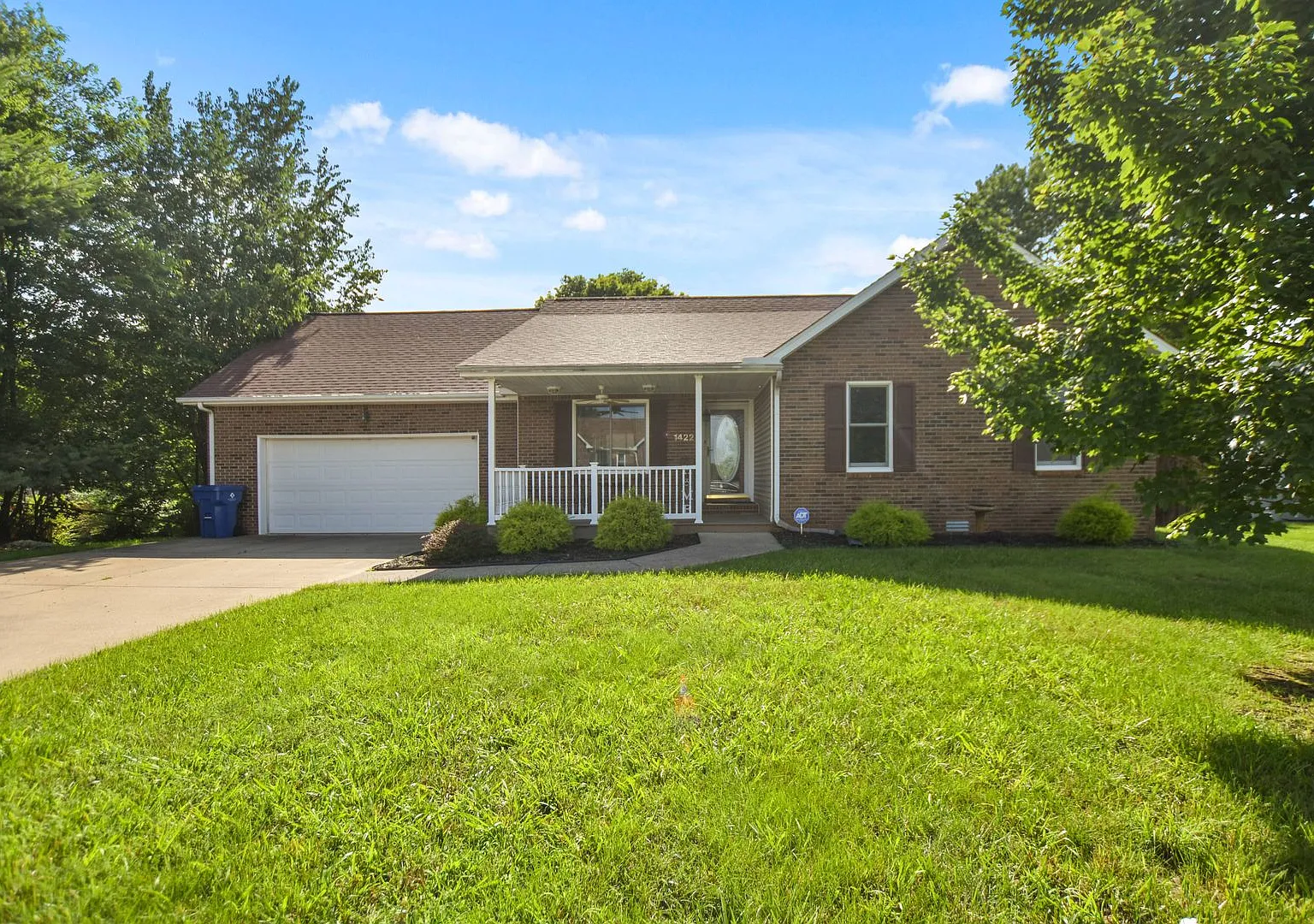 Pet Friendly Three Bedroom with Bonus! — Photo 1