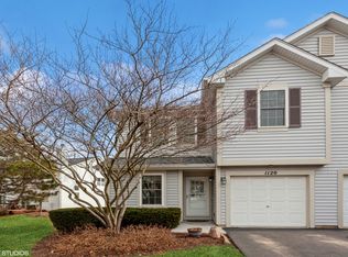 1120 Vail Ct, Naperville, IL 60540