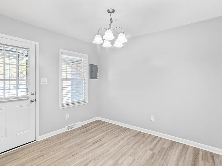406 Old Virginia Rd — Photo 7