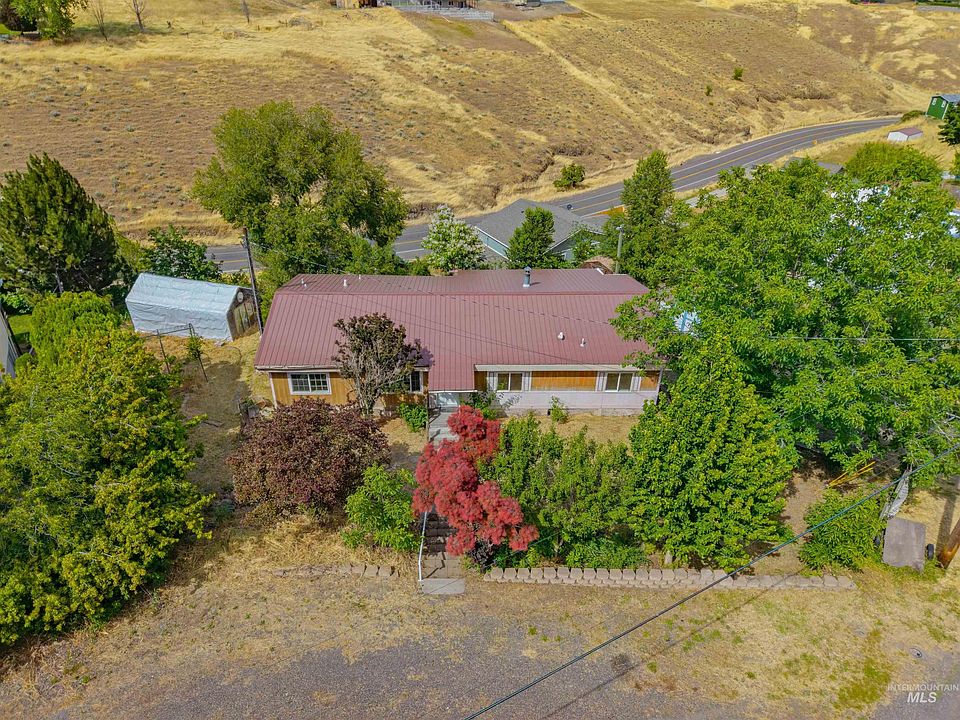 1st image of 1752 Stafford Dr