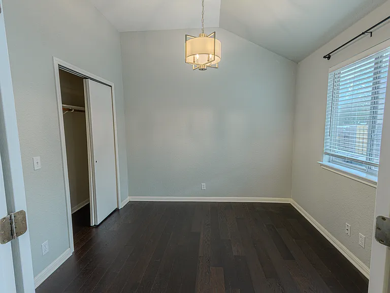 208 Discovery — Photo 26