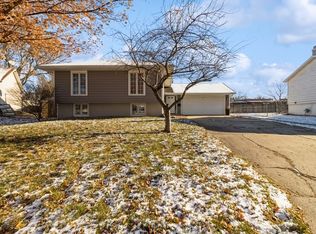 121 NW Coral Ln, Ankeny, IA 50023