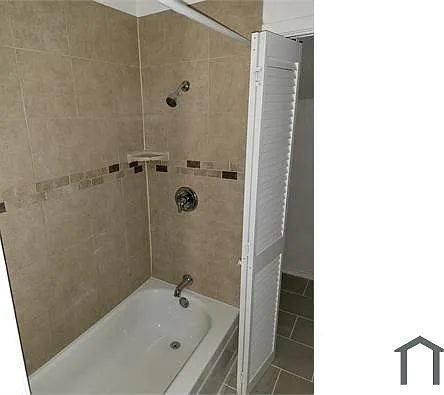 2304 Balsam Dr #E209 — Photo 7