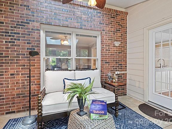 2nd image of 2512 Barrington Ct