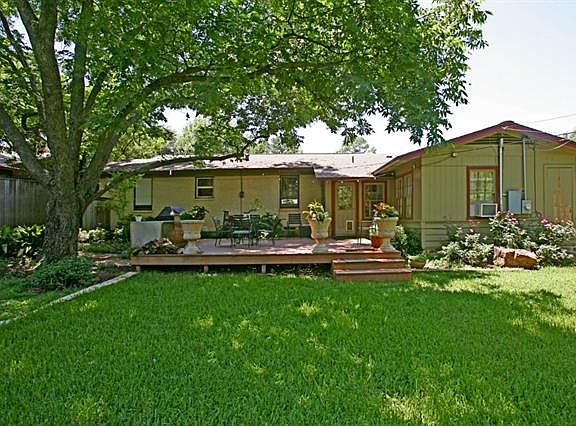2nd image of 219 Pennie Ct