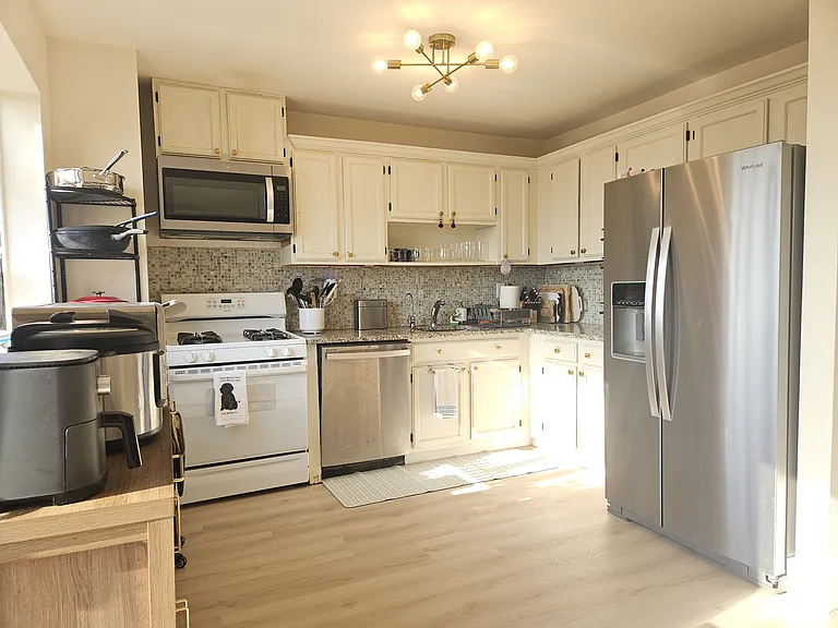 50 Alana Dr — Photo 3
