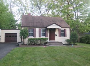 65 Hillside Ave, Suffern, NY 10901