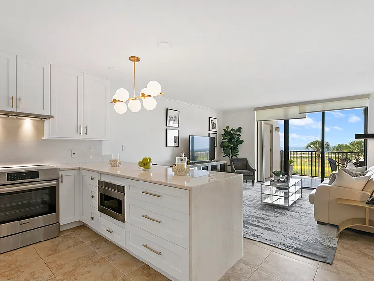 1250 Gulf Blvd #304 — Photo 4