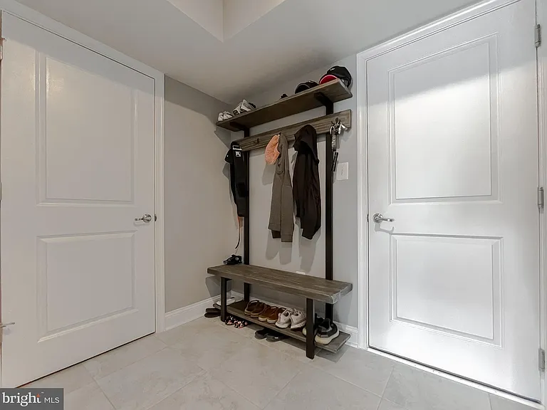 23810 Myrtle Glen Way — Photo 41