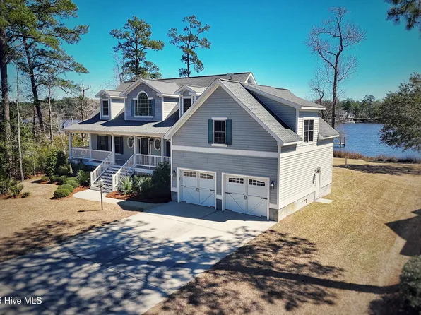 106 Overlook Court E, Grantsboro, NC 28529