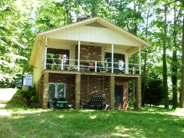128 Gardner Point Cir, Littleton, NC 27850