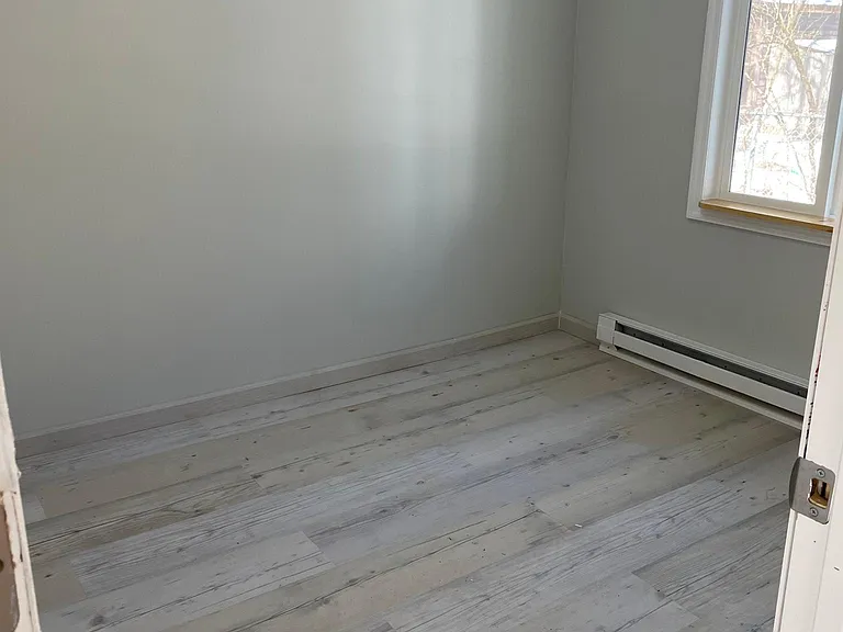 21 E Mitchell St — Photo 10